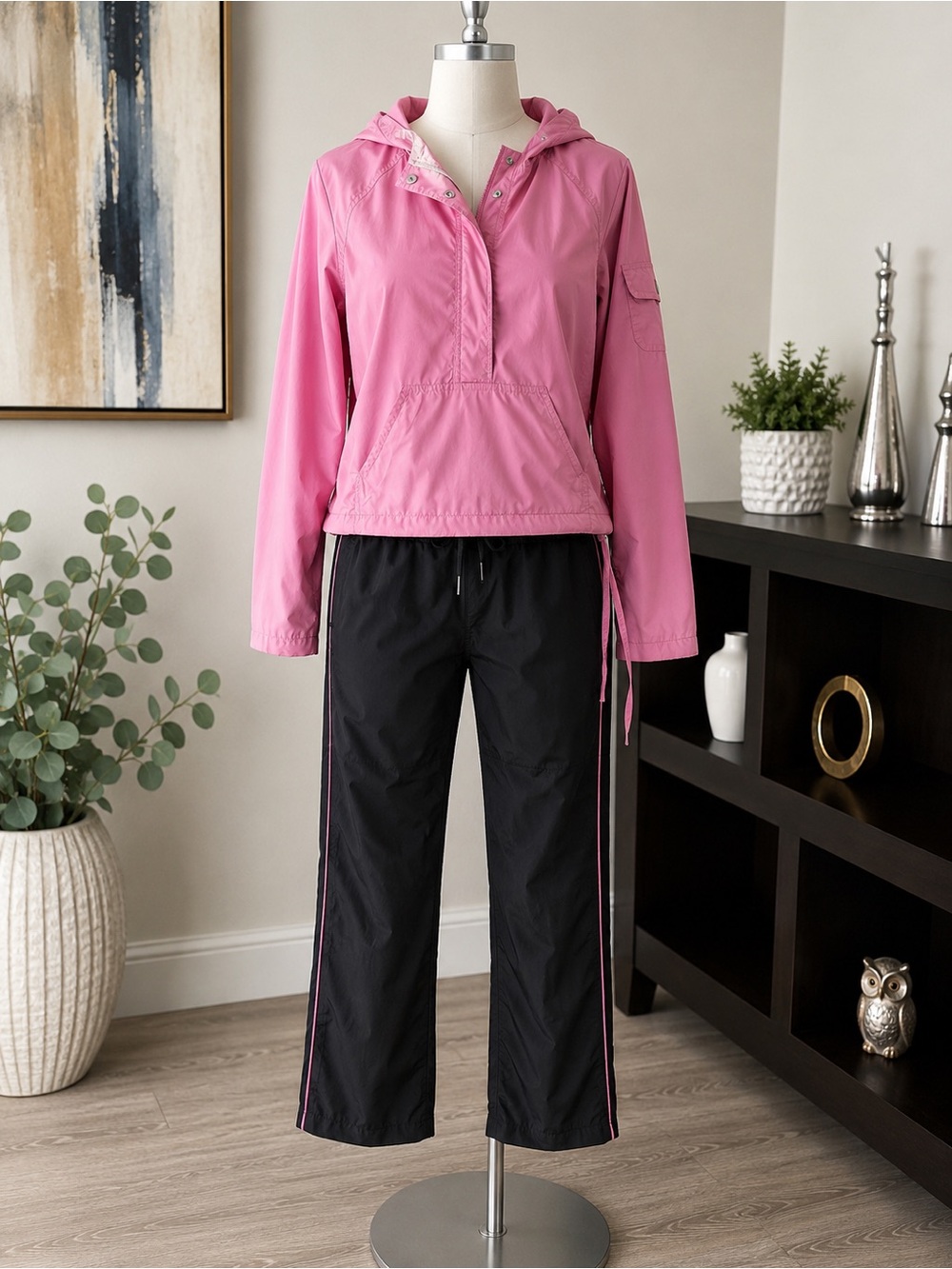 Daisy Fuentes Pink Hooded Pullover Windbreaker with Black Track Pants